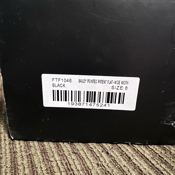 New York & Company Black Pointed Flats - Picture 5 of 6